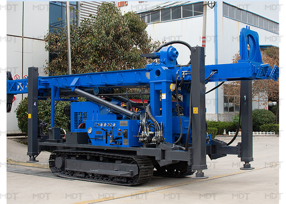 地質のダイヤモンドの油圧クローラー掘削装置青い色